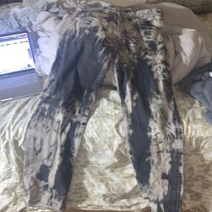 Custom Levi jeans bleach stain